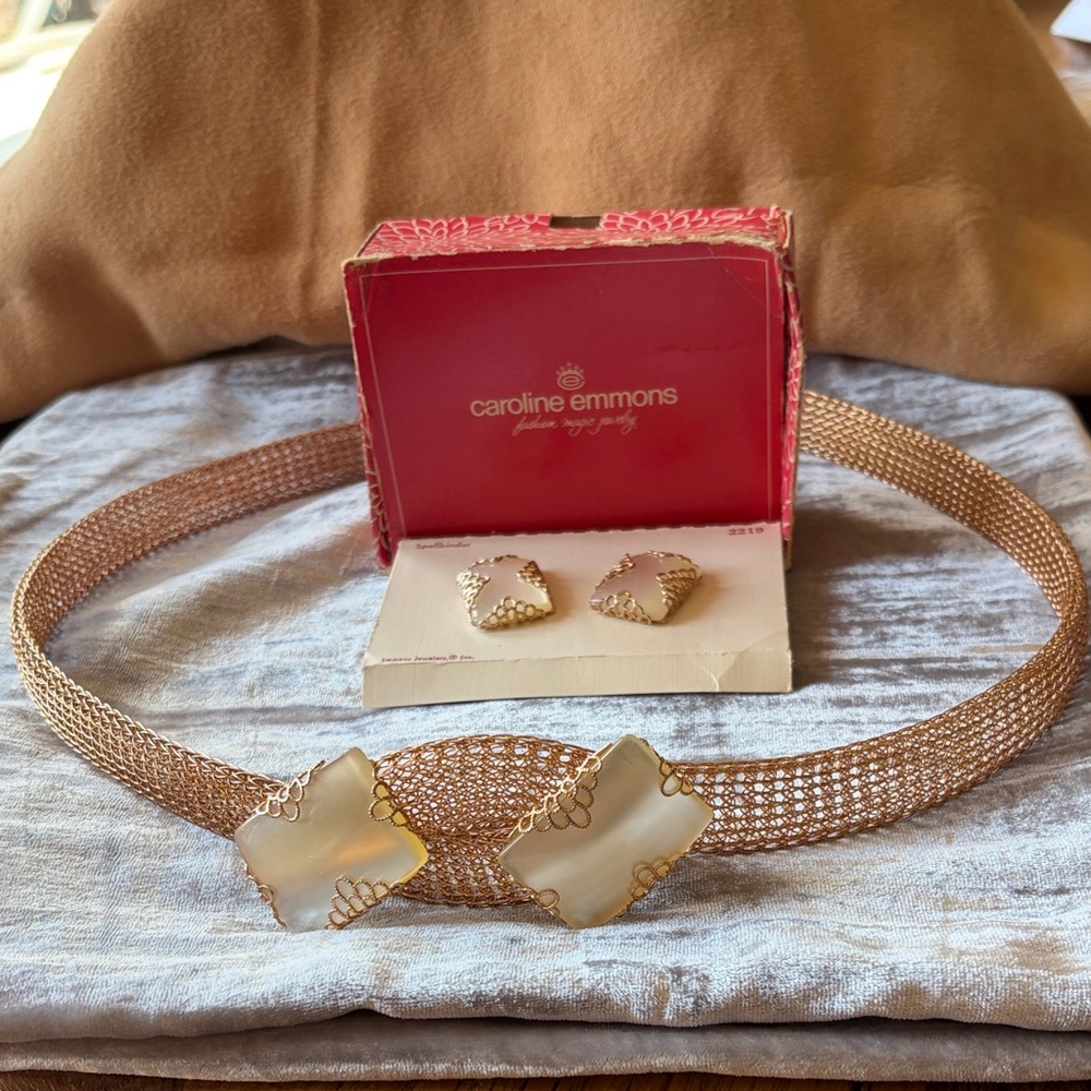 Mid Century 1978 Caroline Emmons Belt and Earring set